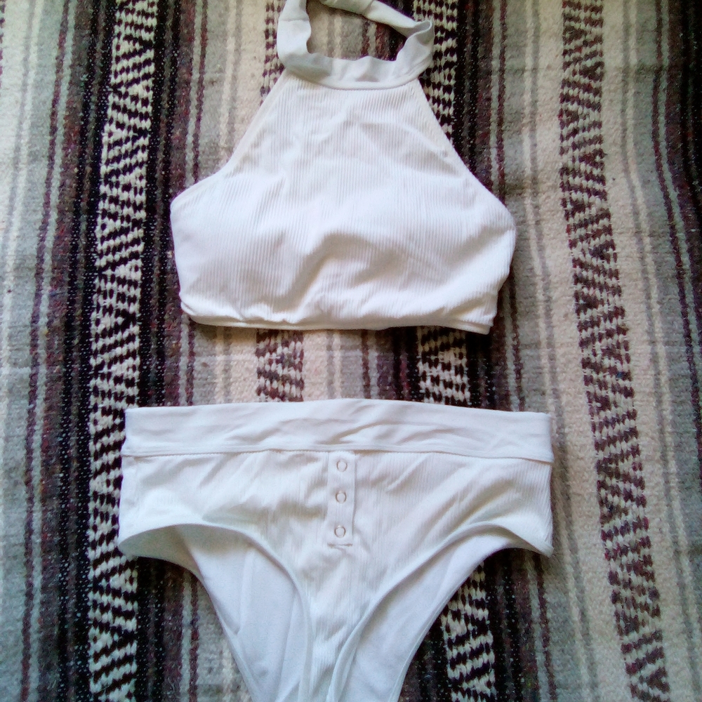 VS body glove bikini!